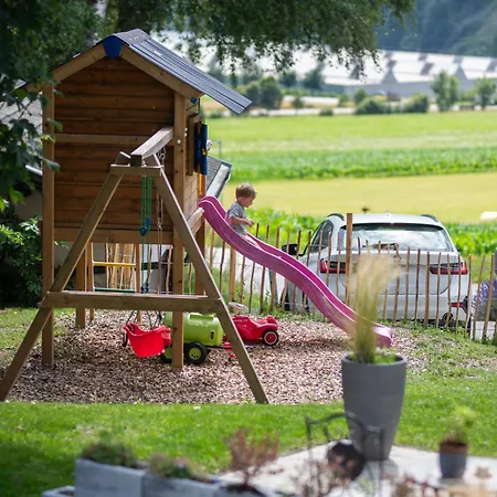 Viktoria アパート