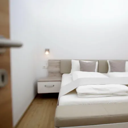 Viktoria アパート