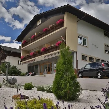 Viktoria Daire Abfaltersbach