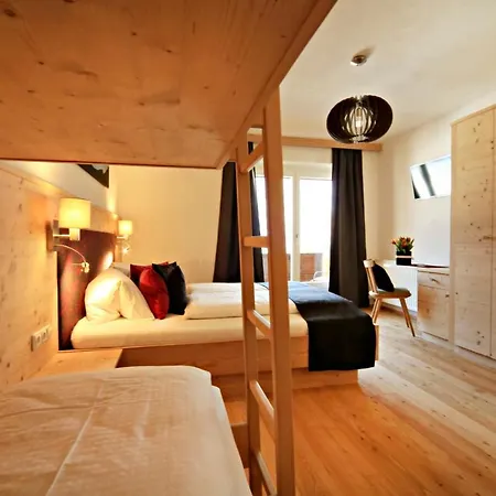 Viktoria Apartment *
